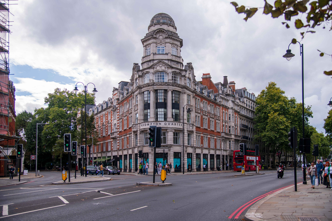 Analysing the Prime London Housing Market