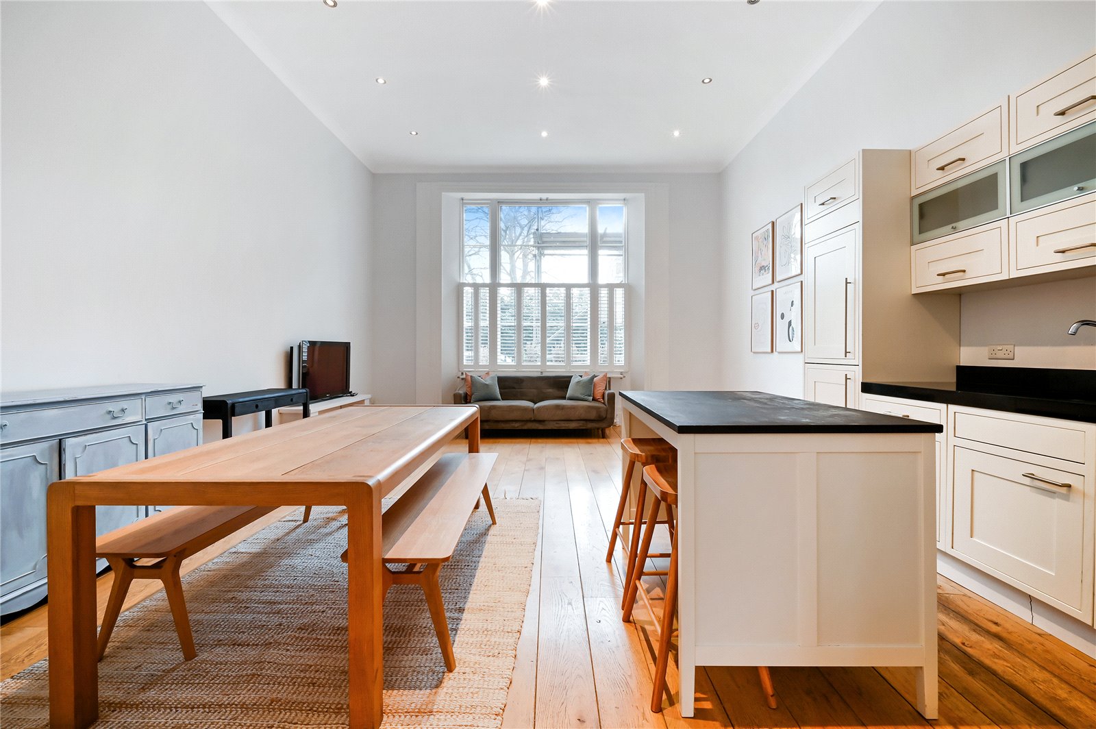 1 Bedroom Flat / Apartment to Rent in Hyde Park Square Hyde Park W2