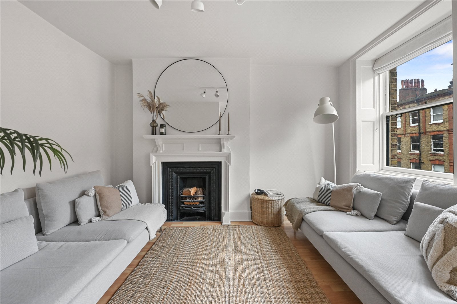 1 Bedroom Flat / Apartment to Rent in Nottingham Place Marylebone W1U