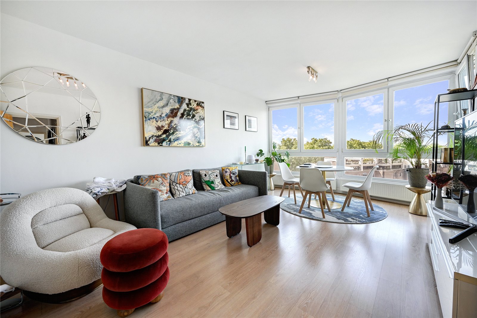 2 Bedroom Flat / Apartment to Rent in Hyde Park Crescent Hyde Park W2