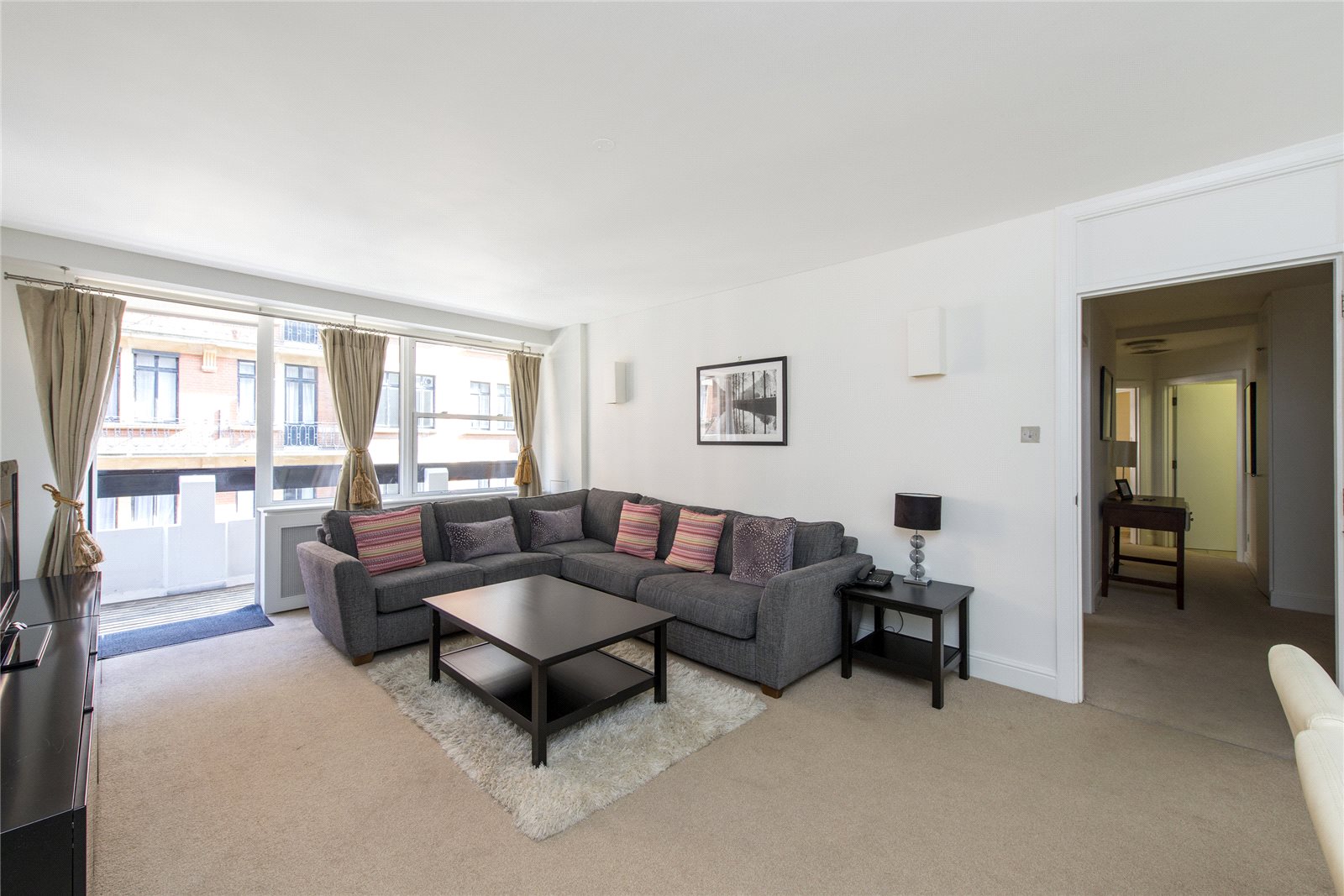 2 Bedroom Flat / Apartment to Rent in Weymouth Street Marylebone W1W