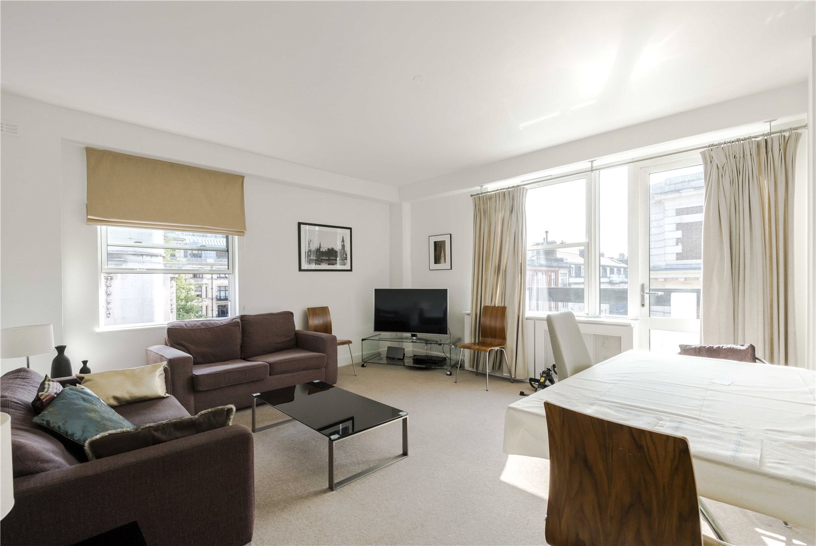 2 Bedroom Flat / Apartment to Rent in Weymouth Street Marylebone W1W