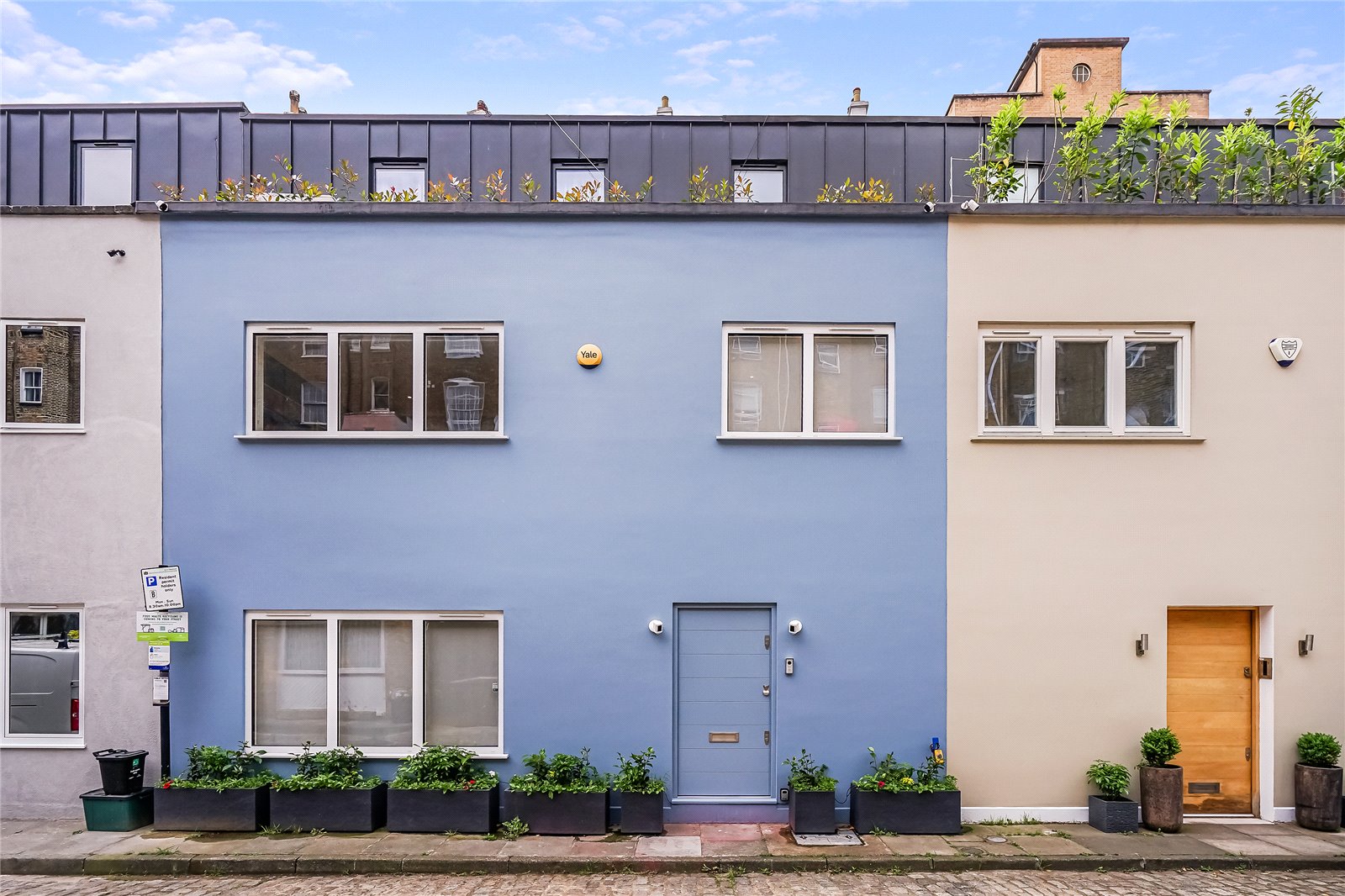 3 Bedroom House for Sale in Gloucester Mews West London W2