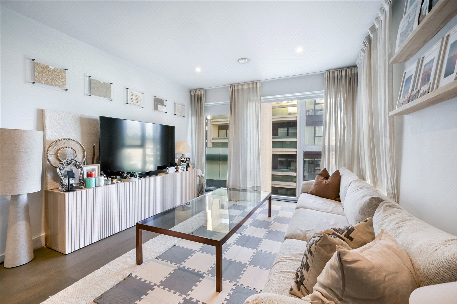 2 Bedroom Flat / Apartment for Sale in York Way London N7