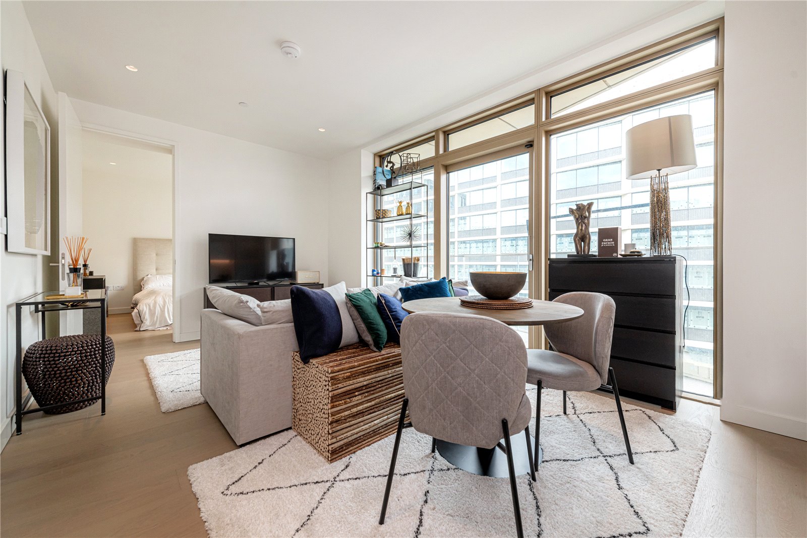 1 Bedroom Flat / Apartment to Rent in Lewis Cubitt Walk King's Cross N1C