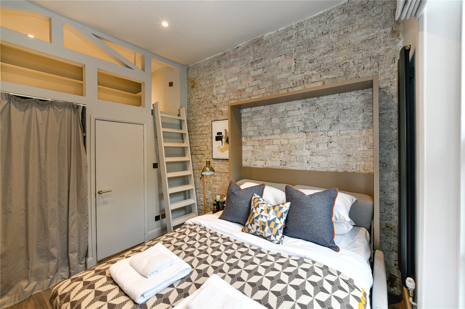 0 Bedroom Flat / Apartment to Rent in Oakley Square Camden NW1