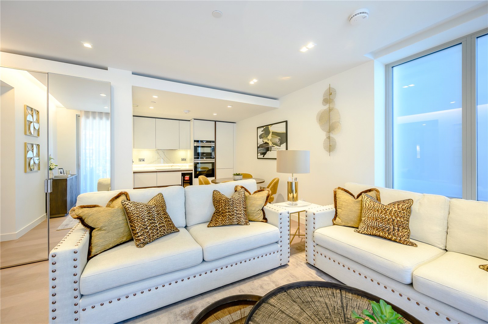 2 Bedroom Flat / Apartment to Rent in West End Gate Hyde Park W2