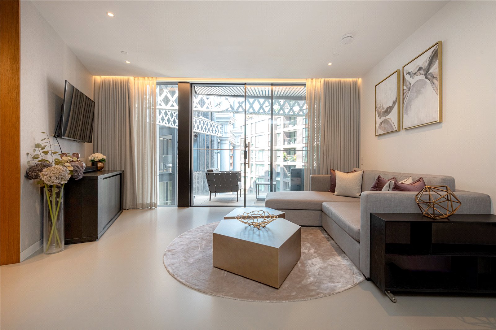 1 Bedroom Flat / Apartment for Sale in Lewis Cubitt Square London N1C