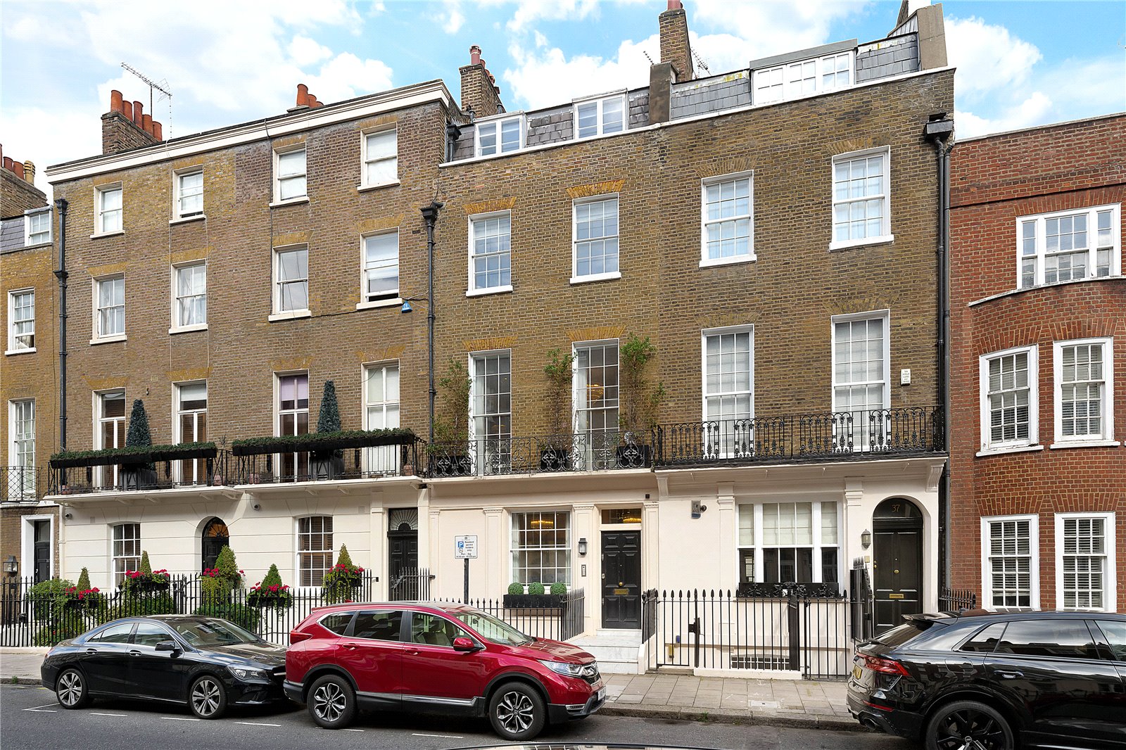5 Bedroom House for Sale in Chapel Street London SW1X