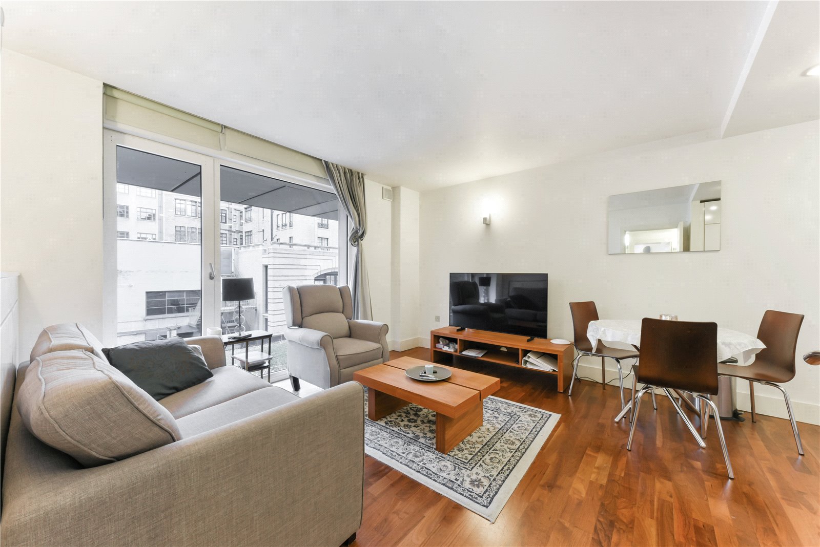 2 Bedroom Flat / Apartment to Rent in Weymouth Street London W1W