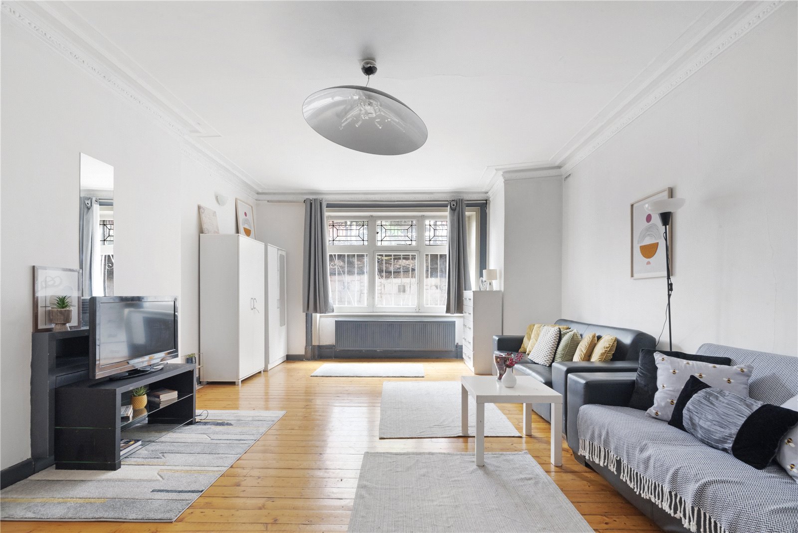 3 Bedroom Flat / Apartment to Rent in Cabbell Street London NW1