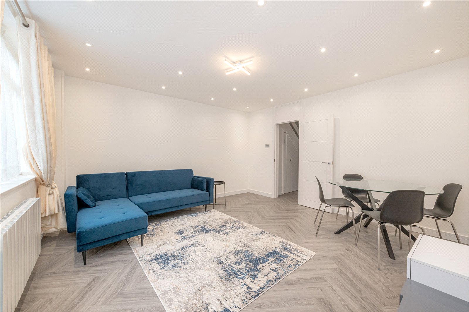 3 Bedroom Flat / Apartment to Rent in Homer Row London W1H