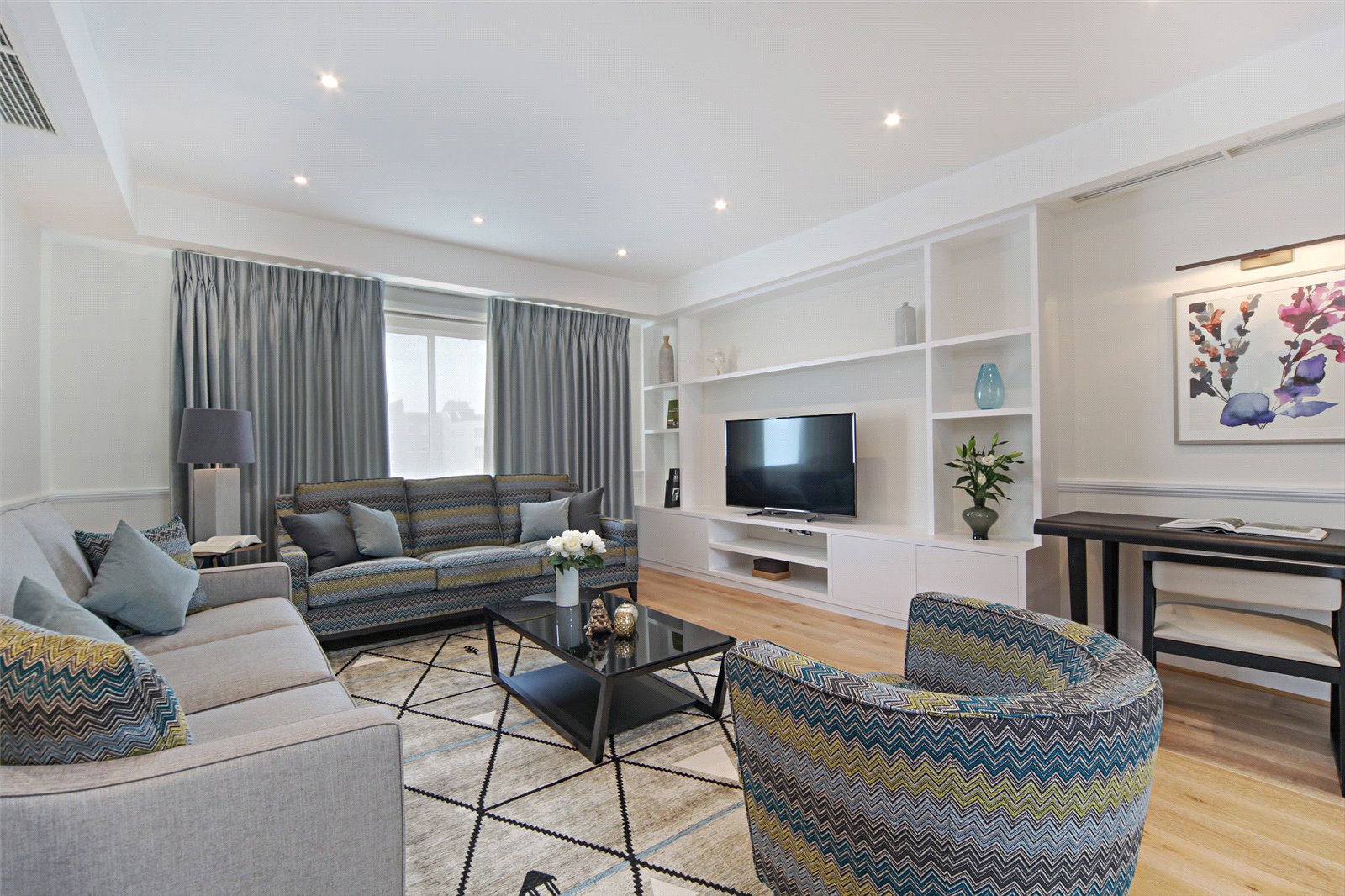 3 Bedroom Flat / Apartment for Sale in Chesham Place London SW1X
