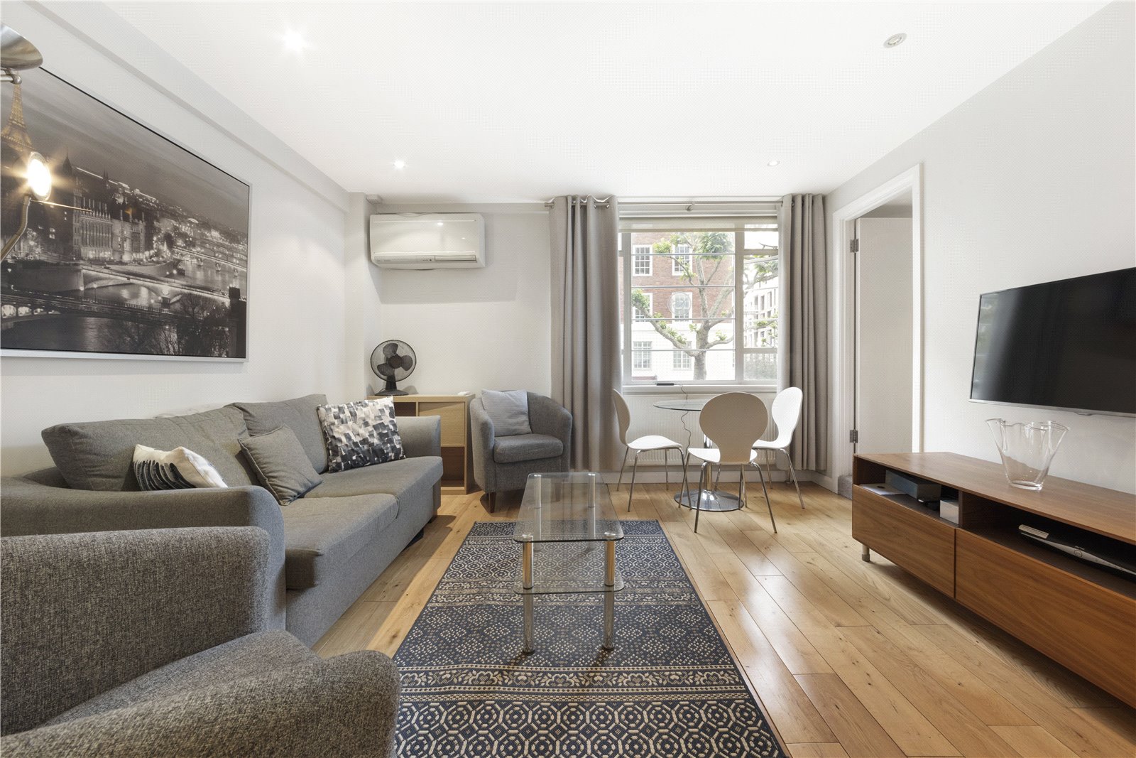 1 Bedroom Flat / Apartment for Sale in Sloane Avenue London SW3