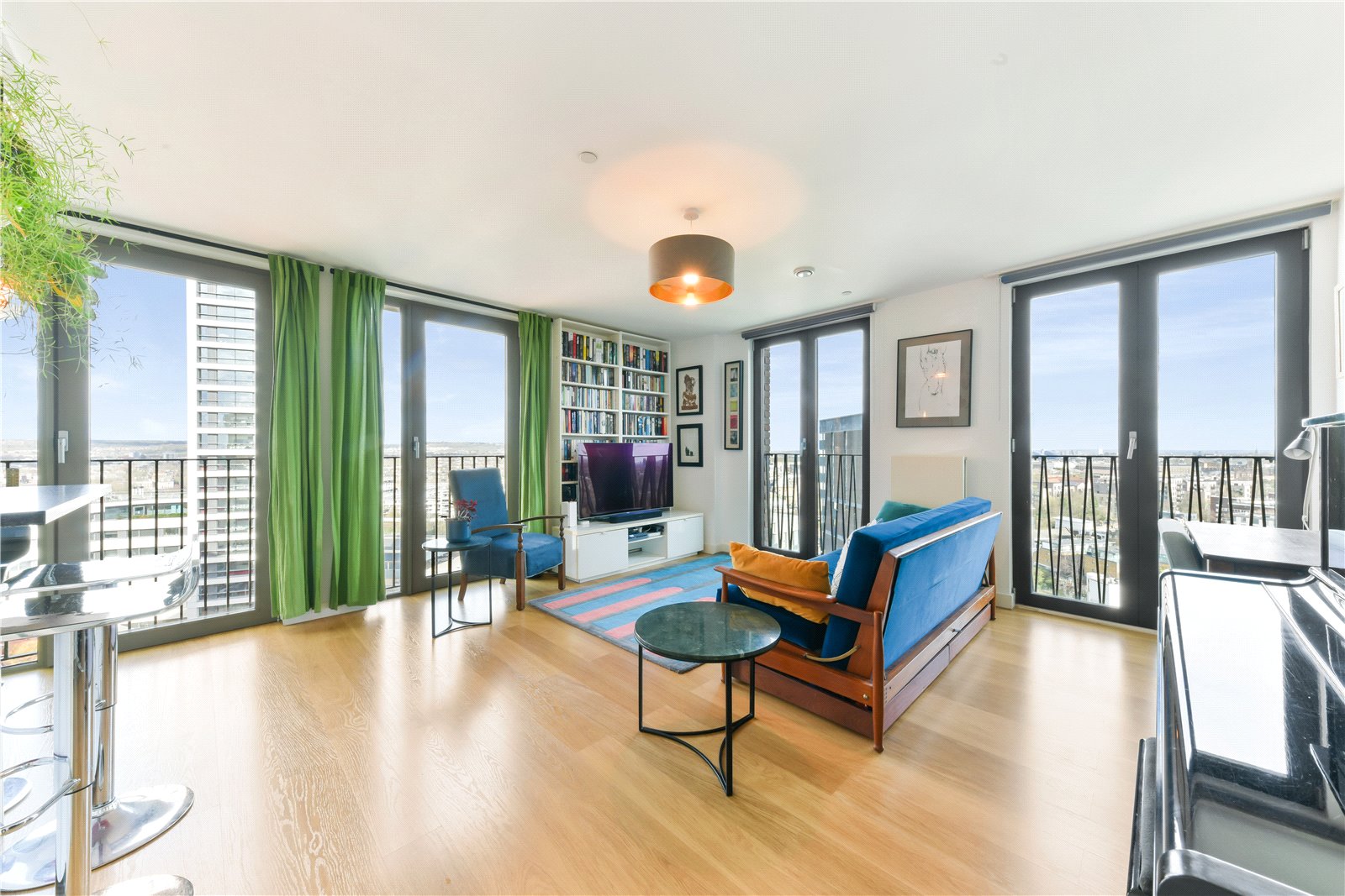 2 Bedroom Flat / Apartment for Sale in York Way London N1C