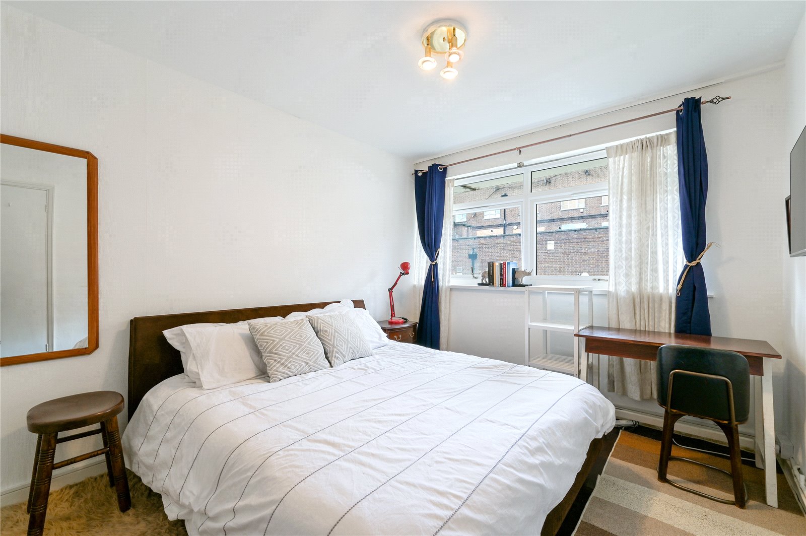 1 Bedroom Flat / Apartment to Rent in Inverness Terrace London W2