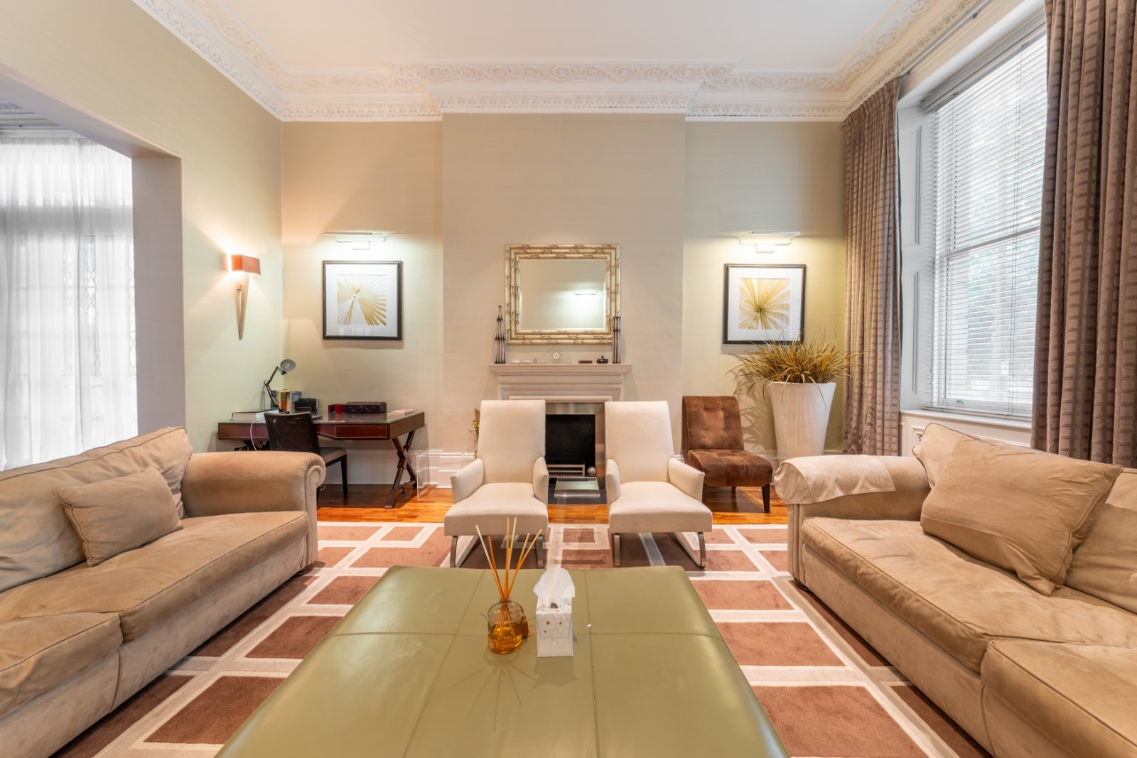 Hyde Park Street W2