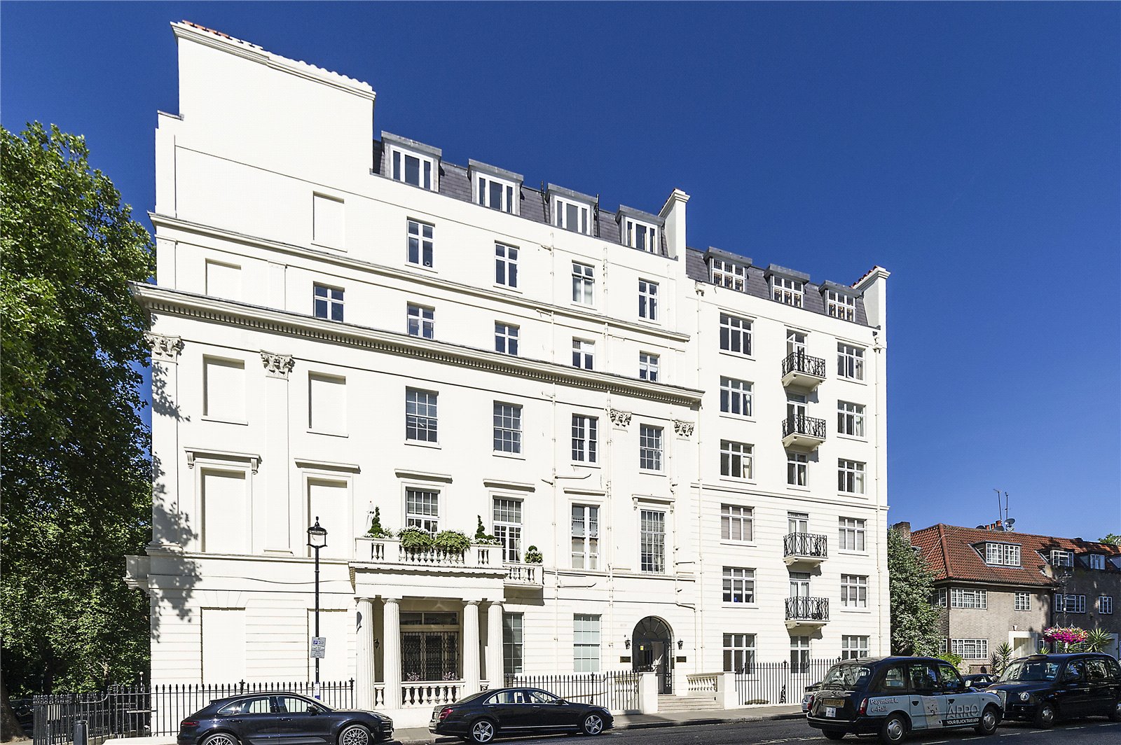 4 Bedroom Flat / Apartment for Sale in Hyde Park Street London W2