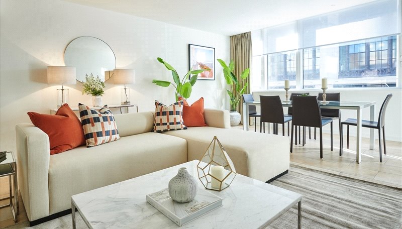 2 Bedroom Flat / Apartment to Rent in Young Street London W8