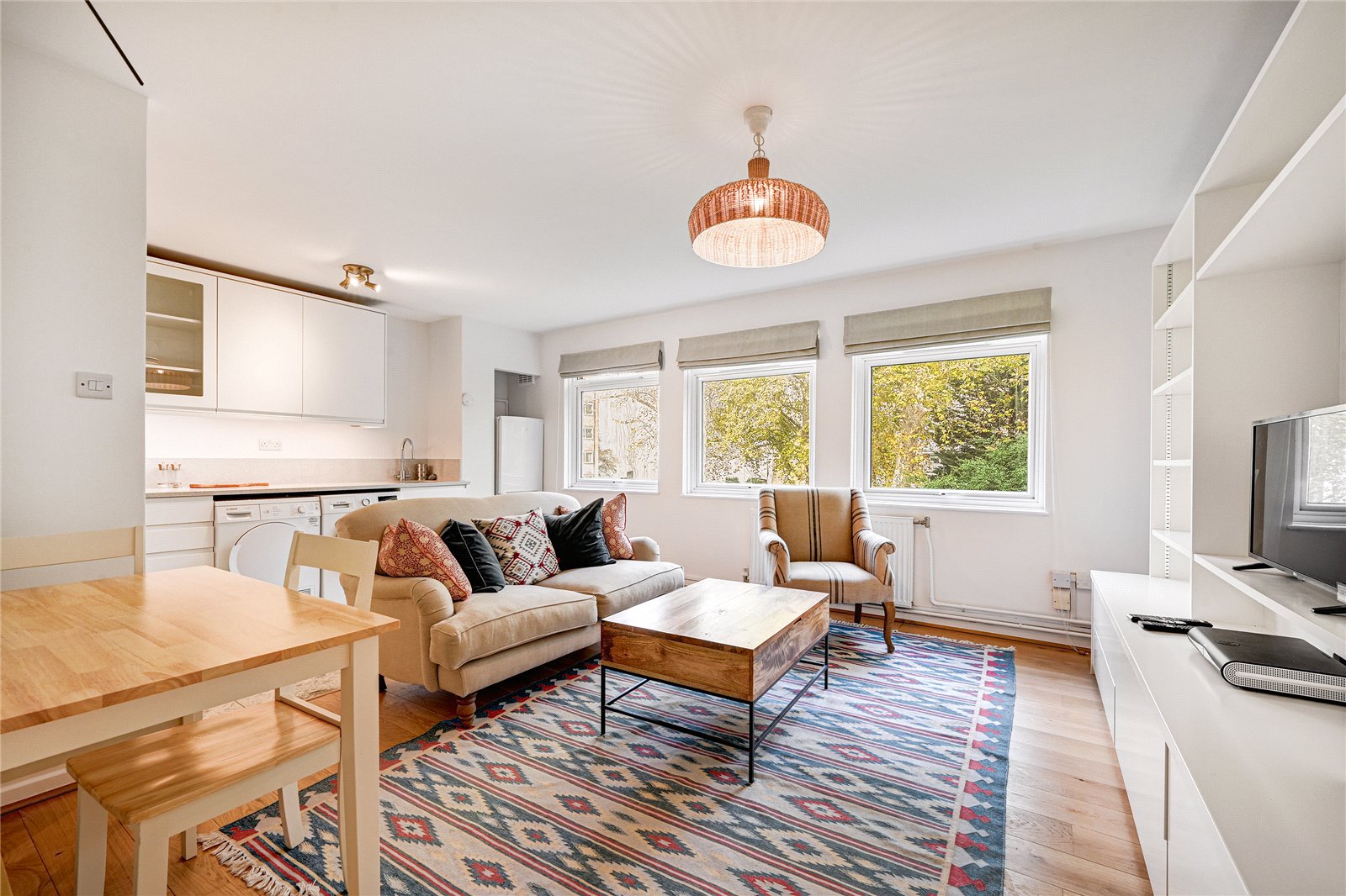 1 Bedroom Flat / Apartment to Rent in Elm Park Gardens London SW10