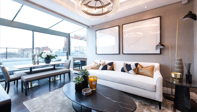 2 Bedroom Flat / Apartment to Rent in Prince of Wales Terrace London W8