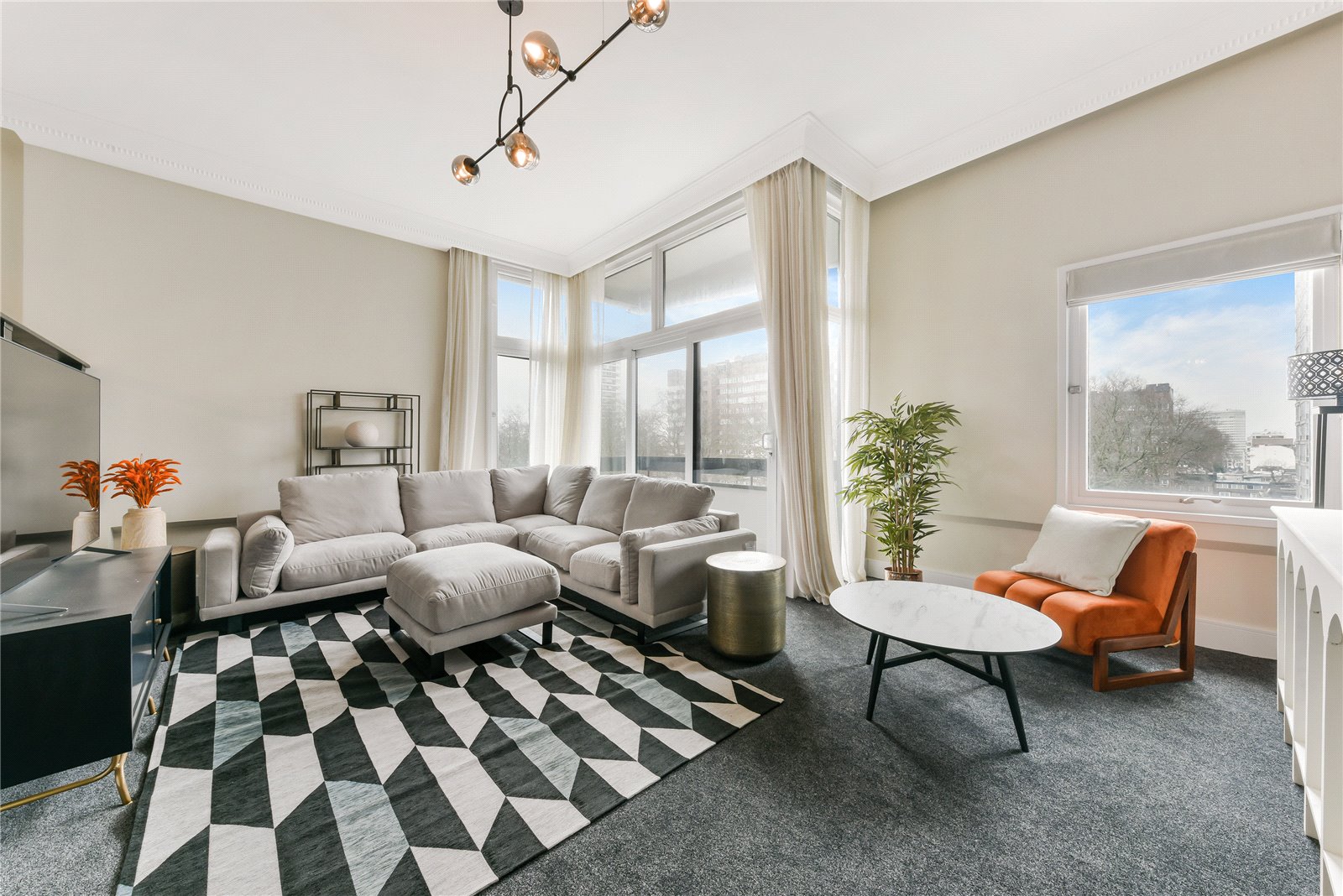 4 Bedroom Flat / Apartment to Rent in The Water Gardens London W2