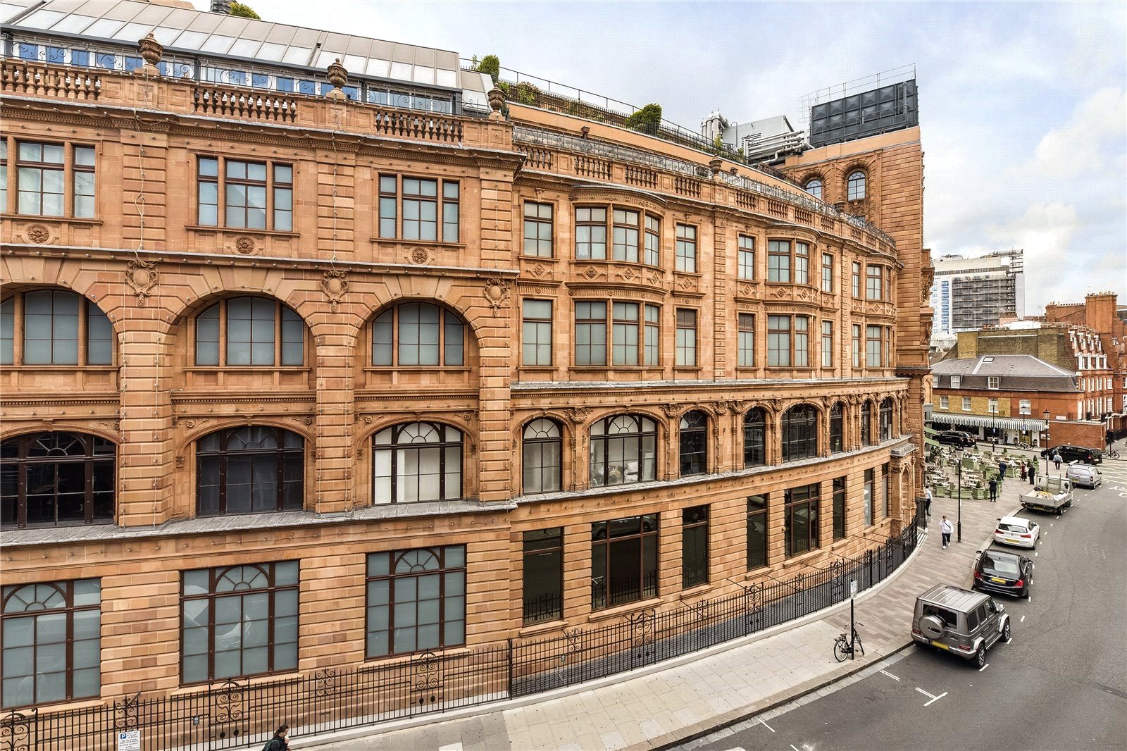 2 Bedroom Flat / Apartment to Rent in Hans Road London SW3