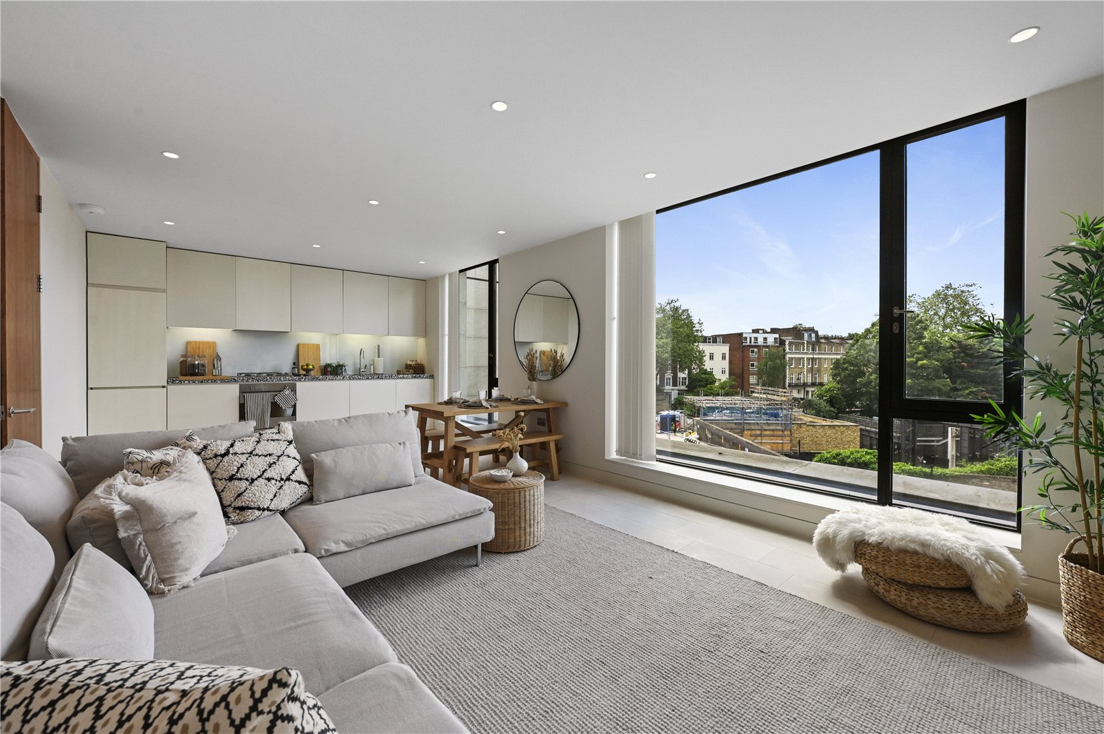 1 Bedroom Flat / Apartment to Rent in Oval Road London NW1