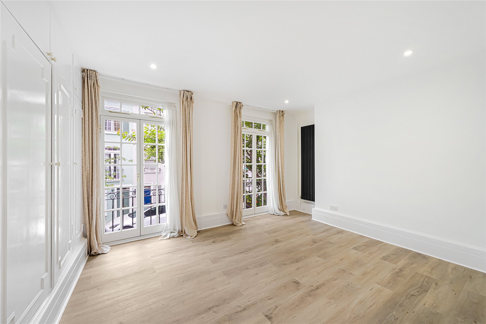 3 Bedroom House for Sale in Blithfield Street London W8