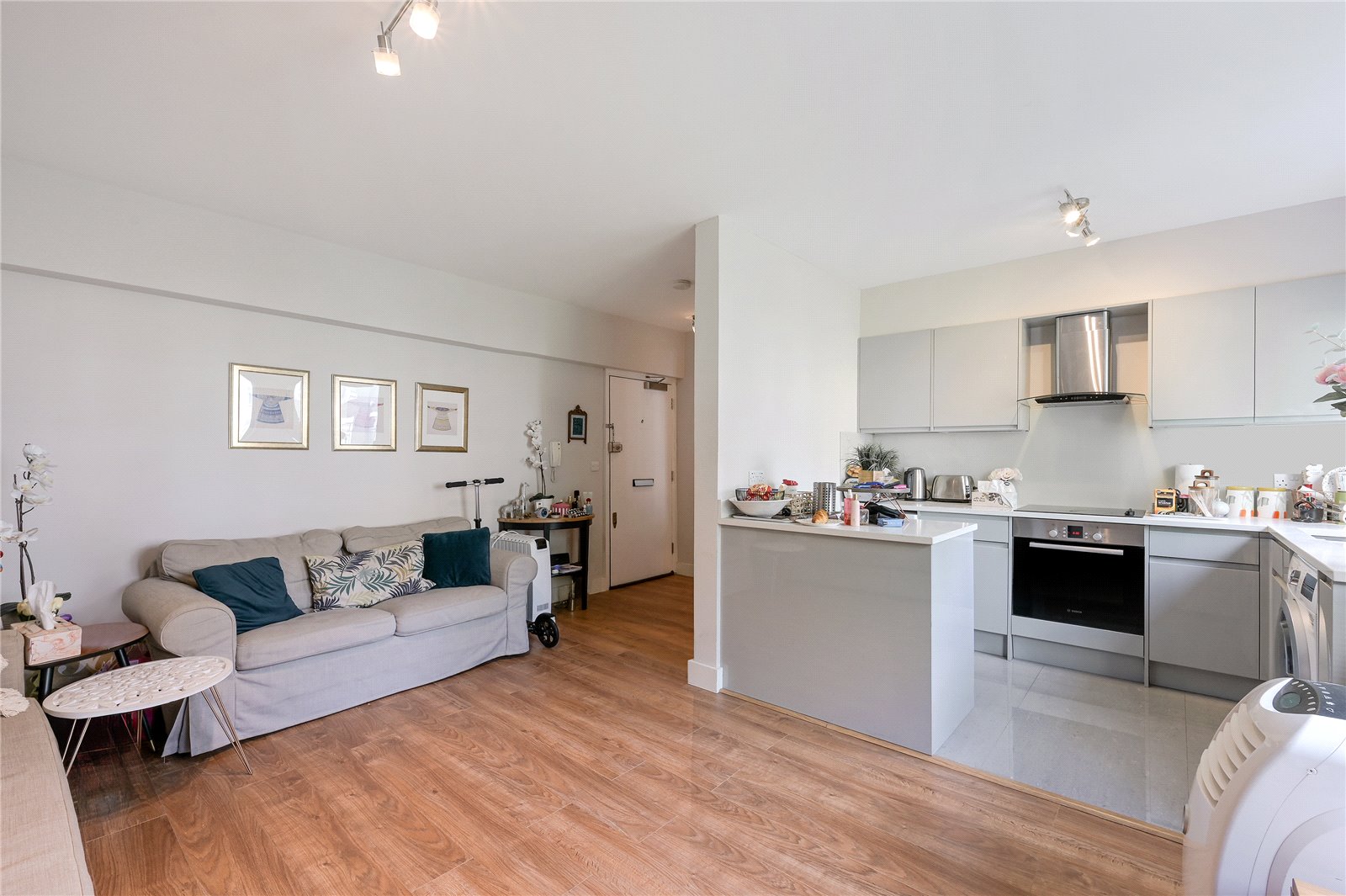 1 Bedroom Flat / Apartment to Rent in Kendal Street London W2