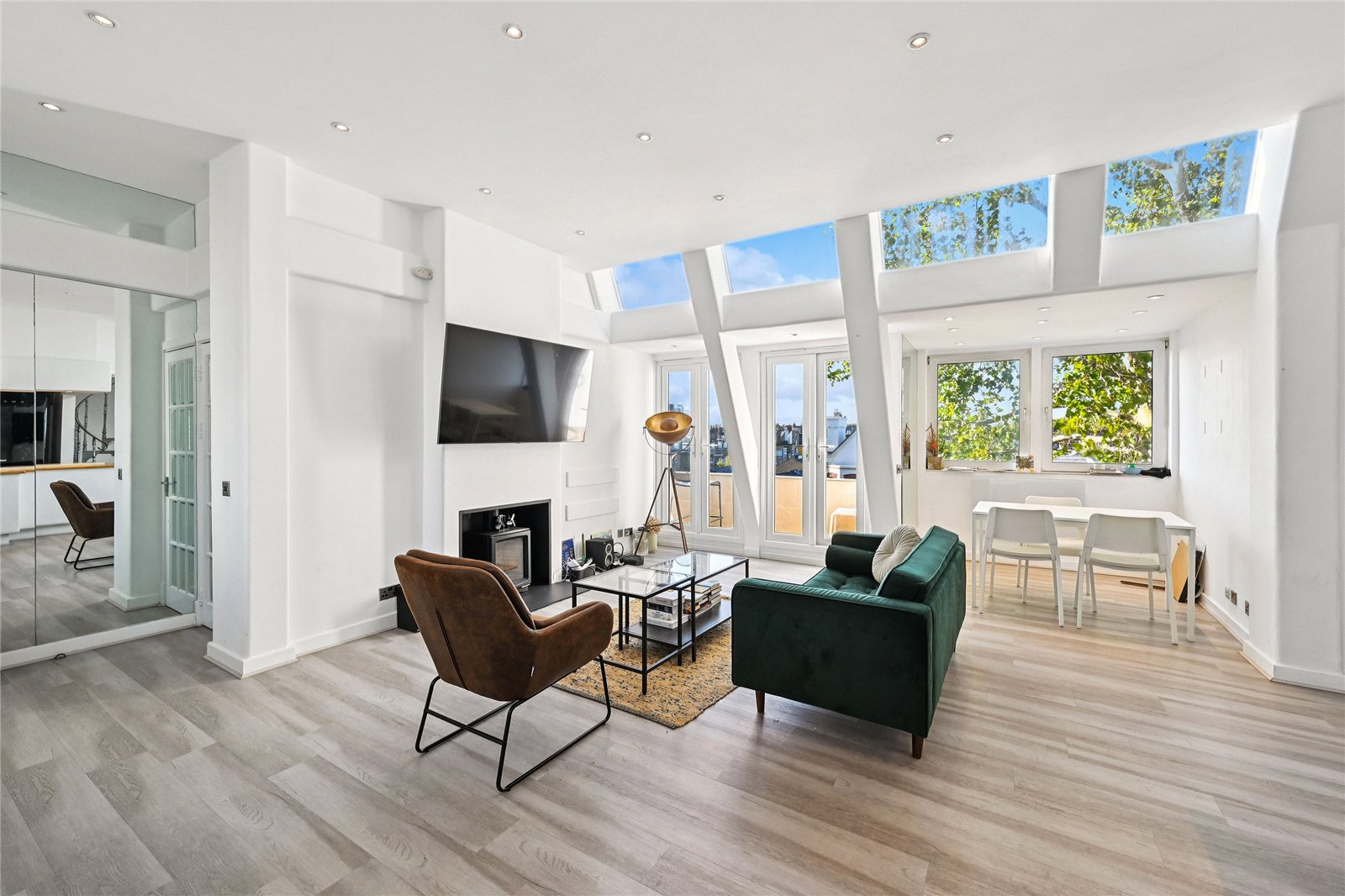 2 Bedroom Flat / Apartment to Rent in Fulham Road London SW10