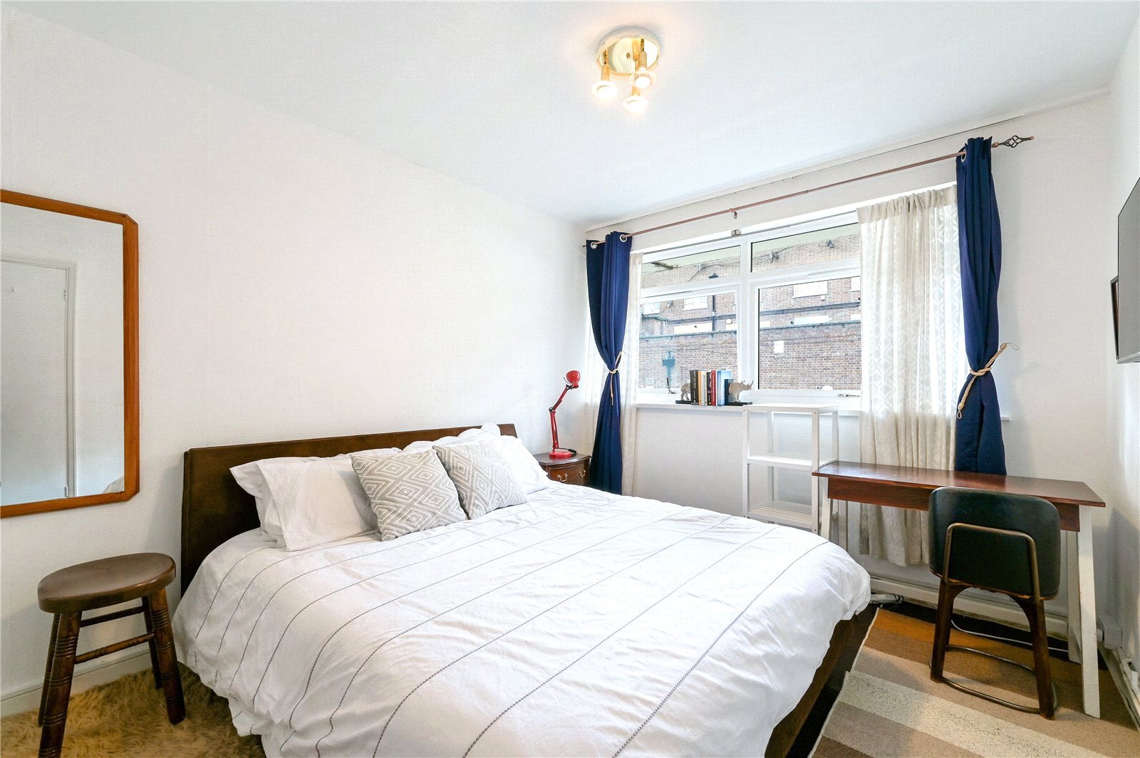 1 Bedroom Flat / Apartment to Rent in 1 Inverness Terrace London W2